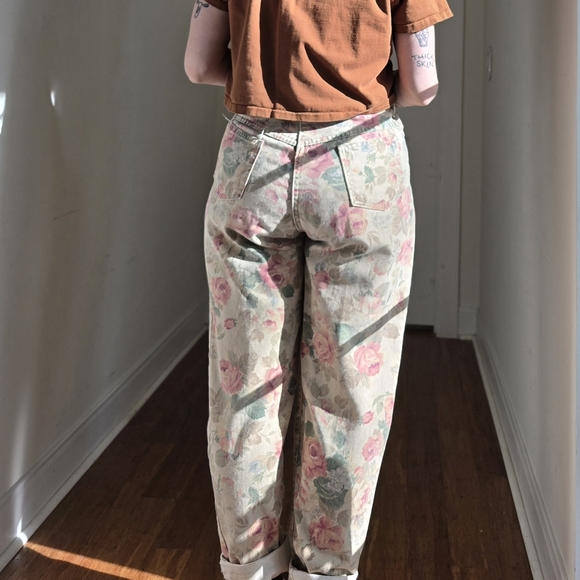 Vintage Floral Jeans - Picture 4 of 5
